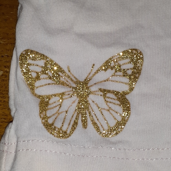 Shorts - Picture 2 of 4